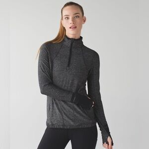 *Sold* Lululemon women's Charcoal Pace pusher 1/2 zip up long sleeve top 8